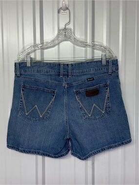 Wrangler Denim Jean Shorts Women’s Western Cowboy Casual Summer Shorts